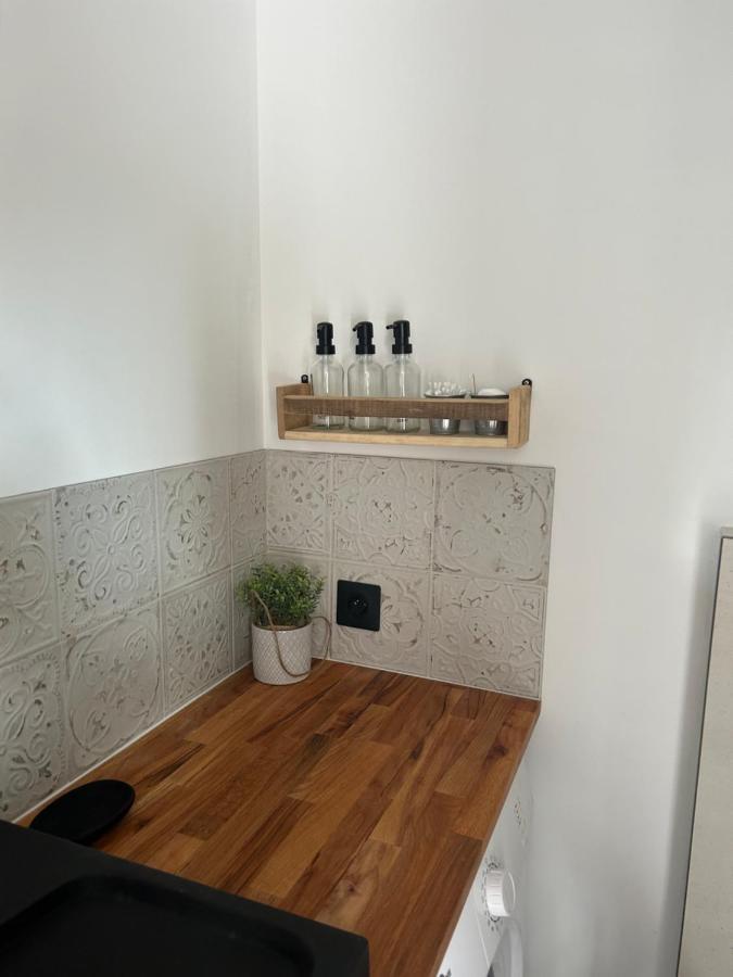 Charmant Studio Dans Villa - Jardin Privatif . La Seyne-sur-Mer Dış mekan fotoğraf